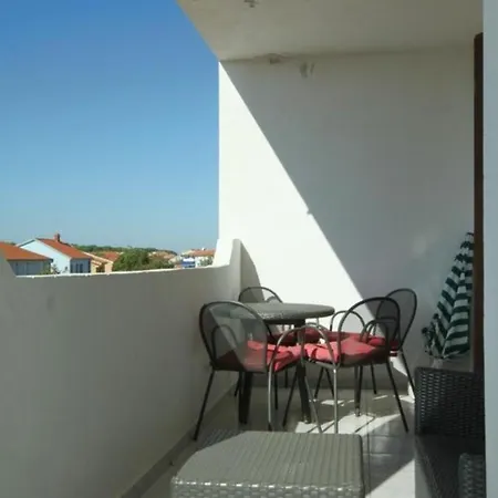 Apartment Fuer 4 Personen Ca 36 Qm In Valbandon, Istrien Istrische Riviera Valbandon