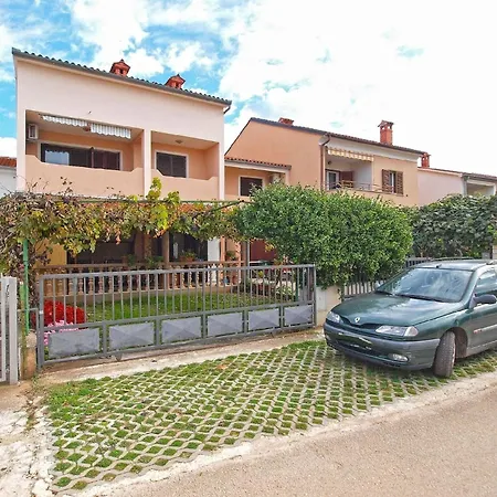 Fuer 4 Personen Ca 36 Qm In Valbandon, Istrien Istrische Riviera Apartment Valbandon