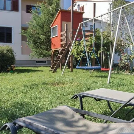 Fuer 4 Personen Ca 36 Qm In Valbandon, Istrien Istrische Riviera Apartament Valbandon